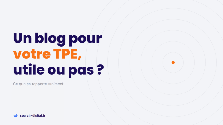 Artisan rédigeant un article de blog pour une TPE sur son ordinateur portable